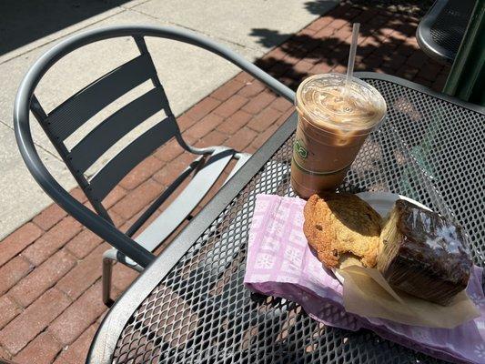 Coffee cake  Café mocha.  Holy chocolate chip cookies .  Those seats are surprisingly comfy!!