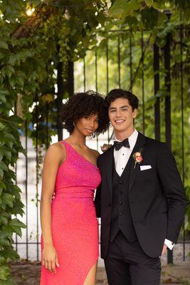 Prom suit and tuxedo rentals available at The Black Tie in Fresno, CA