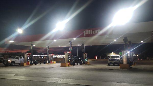 Pilot gas station