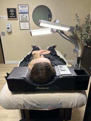 Electric bed for contouring to each individual