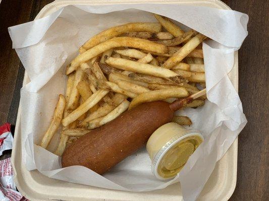 Corn dog kid's meal