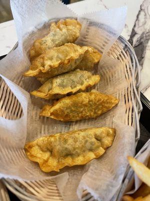 Fried Dumplings (8 Pcs.)