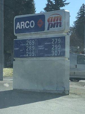 Gas sign on corner of Arco.