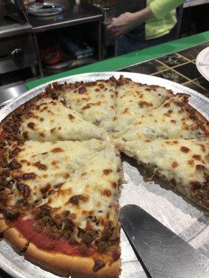 Hamburger pizza