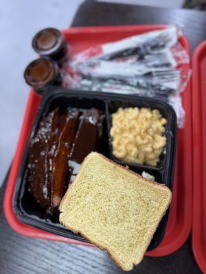 Ribs one way w/ mac n cheese & coleslaw