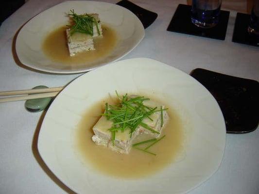 Fish cakes with little scallions on top (like the shanghai folks like)