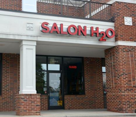 Salon H2O