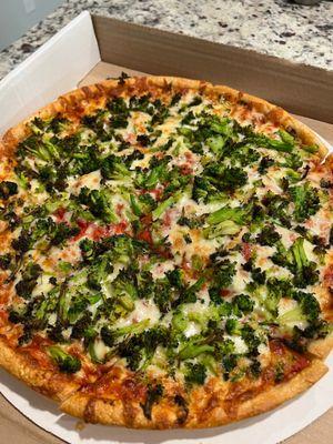 Broccoli pizza