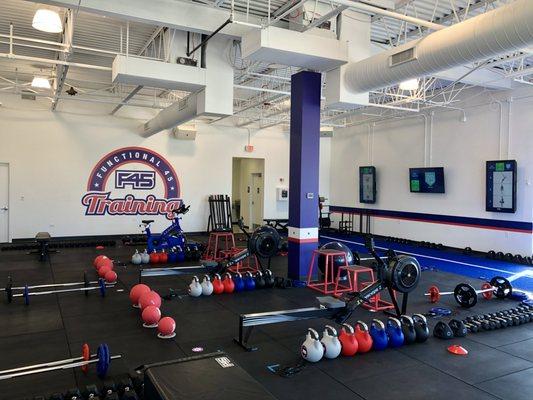 F45 Elk Grove studio and typical equipment