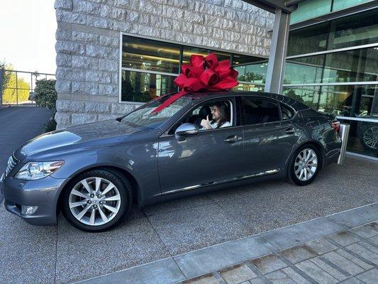 Our sons first new car and what a great memory for all of us!!! Thanks Matt for getting the Christmas bow!