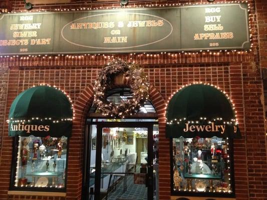 Antiques and Jewels On Main