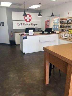 CPR Cell Phone Repair Jackson MS - Store Interior