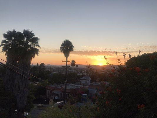 This is the view at my current place I'm working in Silverlake!!
I'm here till late October!