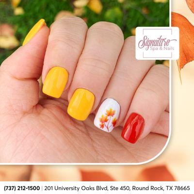 Floral nails with a Thanksgiving twist! Let us create a delicate design that celebrates the season of thanks.