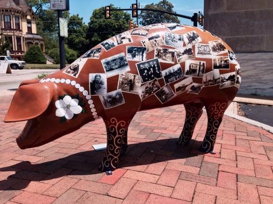 Smithfield's Porcine Parade--#3 Magnolia (the location stated in the brochure is wrong--this is in front of Isle of Wight Museum)