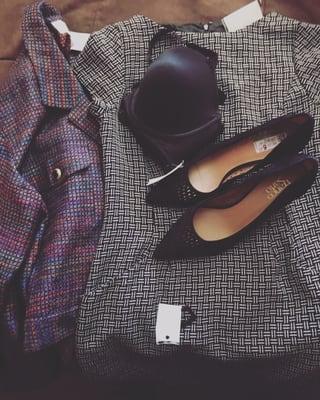 All of this for $15! Bra, earrings, high heels, blazer and dress. I feel an addiction to the thrift store coming on.