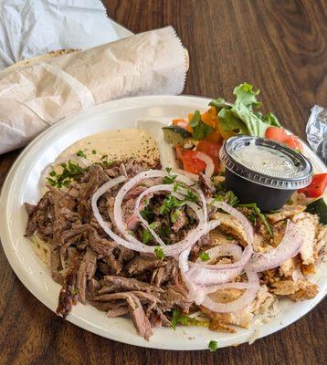 Lamb and chicken combo lunch plate