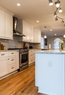 Custom Kitchen Sharker-White High quality custom cabinets