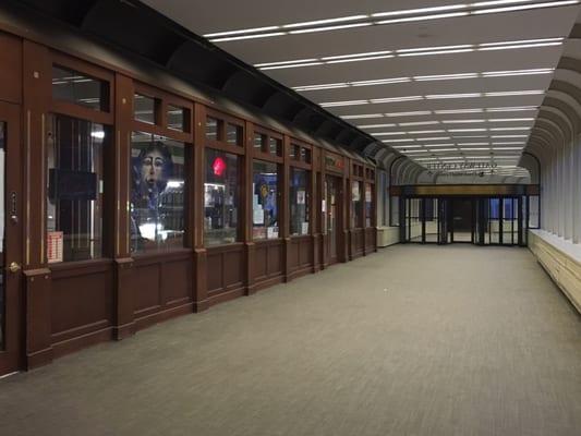 Skywalk connecting Gateway Center to Newark Penn Station