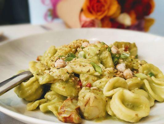 The pasta from vegan brunch was the best thing they served. It was pretty good.