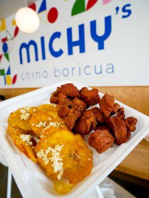 carne frita with tostones plate