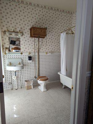 Big bathroom, clawfoot tub. Plenty of room the shake the dust off.