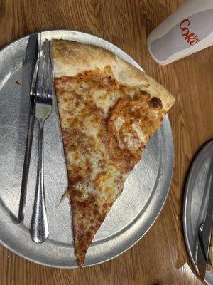 Cheese pizza slice