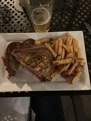 Reuben sandwich