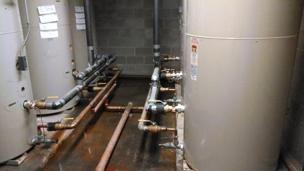 Commercial water heater's