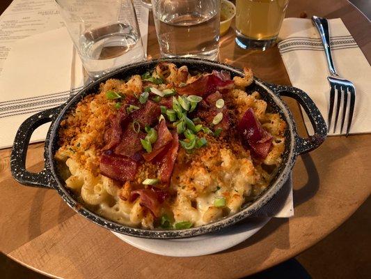 Creamy Mac and cheese with bacon