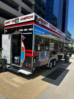 Food truck at the Lakeshore!