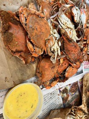 1/2 bushel large crabs & butter garlic sauce