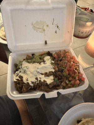 Super nachos with steak