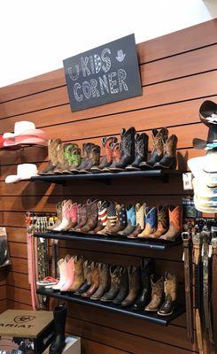 Kids corner - hats, belts, boots