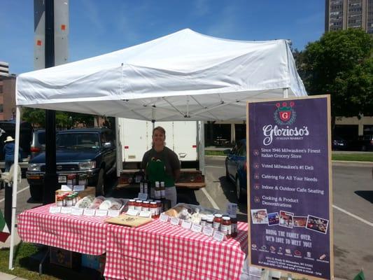 New this summer - Glorioso's has a food stand here!  Way to expand the brand!