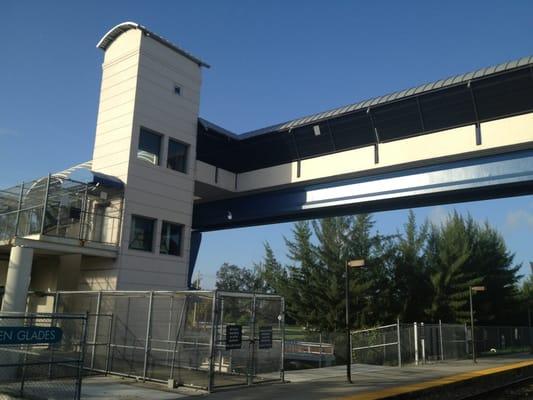 Station and railway crosswalk.