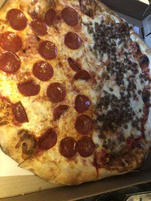 Large pizza , half pepperoni and half meatballs