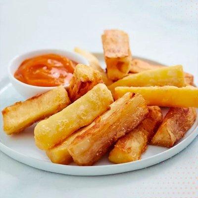 Yucas Fritas / Fried Cassava