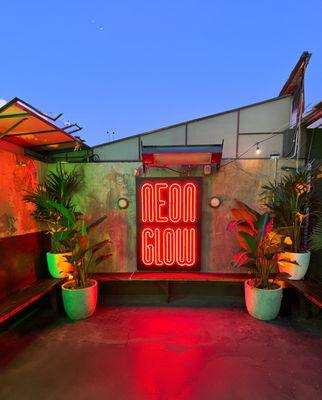 Neon Lighting for Apple's happy hour