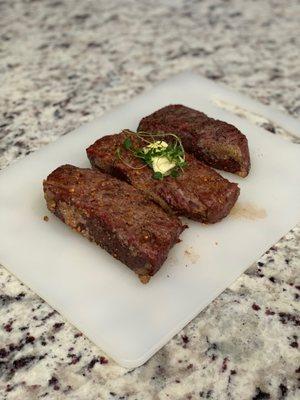 Boneless filets with garlic butter and fresh thyme