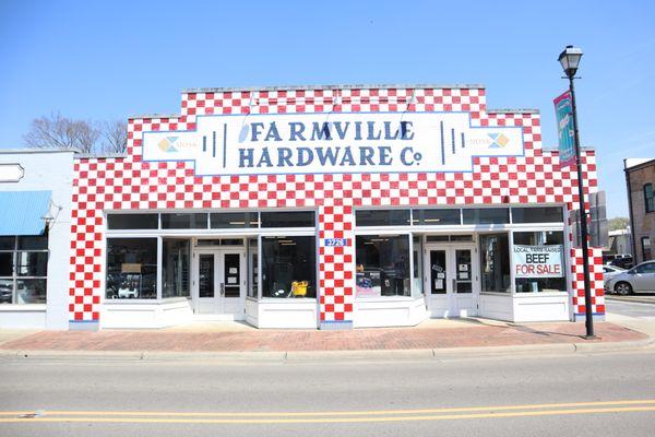 Front of Farmville Hardware