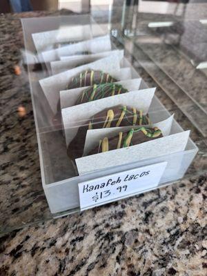 Dubai chocolate taco form