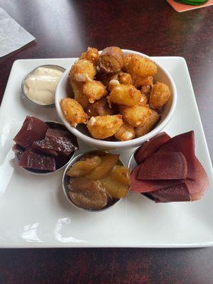 Pub Grub Appetizer ($14)