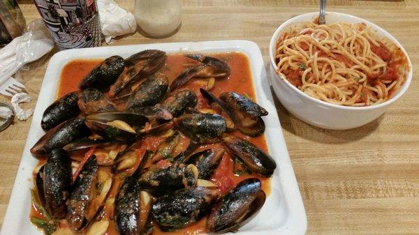 Mussels and pasta