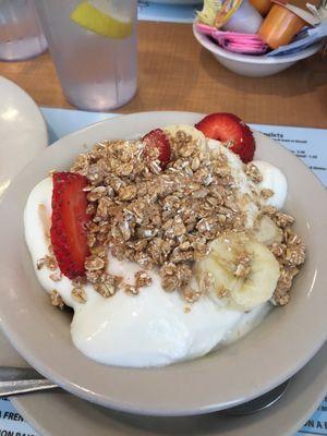 Granola sundae!