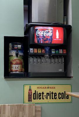 Soda machine and tea dispenser