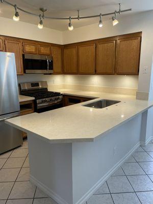 Quartz installation countertops