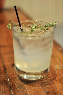 Thyme lemonade