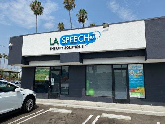 Located in new strip mall on Slauson. Brand new clinic space!