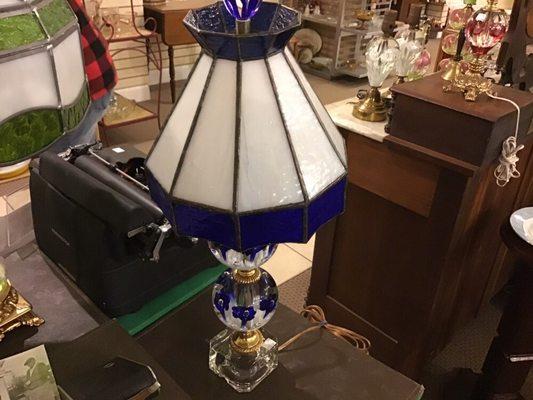 St Clair lamp at Sell it Here on Creasy lane , and Fortune Drive Lafayette, in